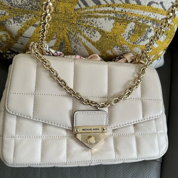 Michael Kors Quilted Chain Shoulder Bag Elegant Great Buy - Picture 13 of 16